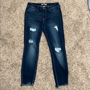 Dark Wash Ripped Skinny Jean